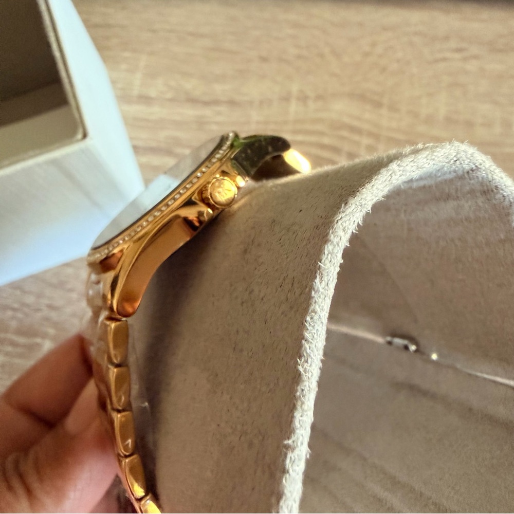 New Michael Kors Gold Bracelet Watch mk4852 - Picture 6 of 7
